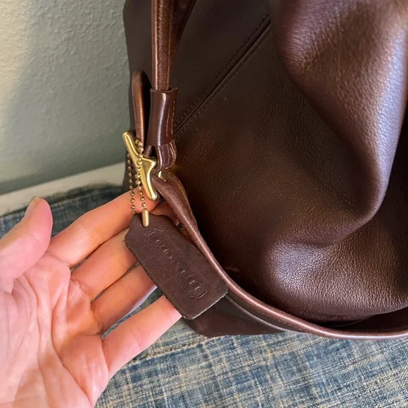 ✨ Vintage Coach 1990 Drawstring Bucket Bag - Brown Glove Tanned Leather ✨